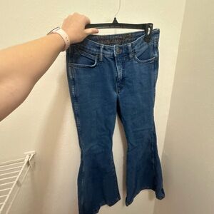 Wrangler Women's Flare Jeans in Classic Blue